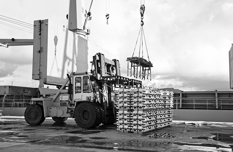 Leaders in steel material logistics